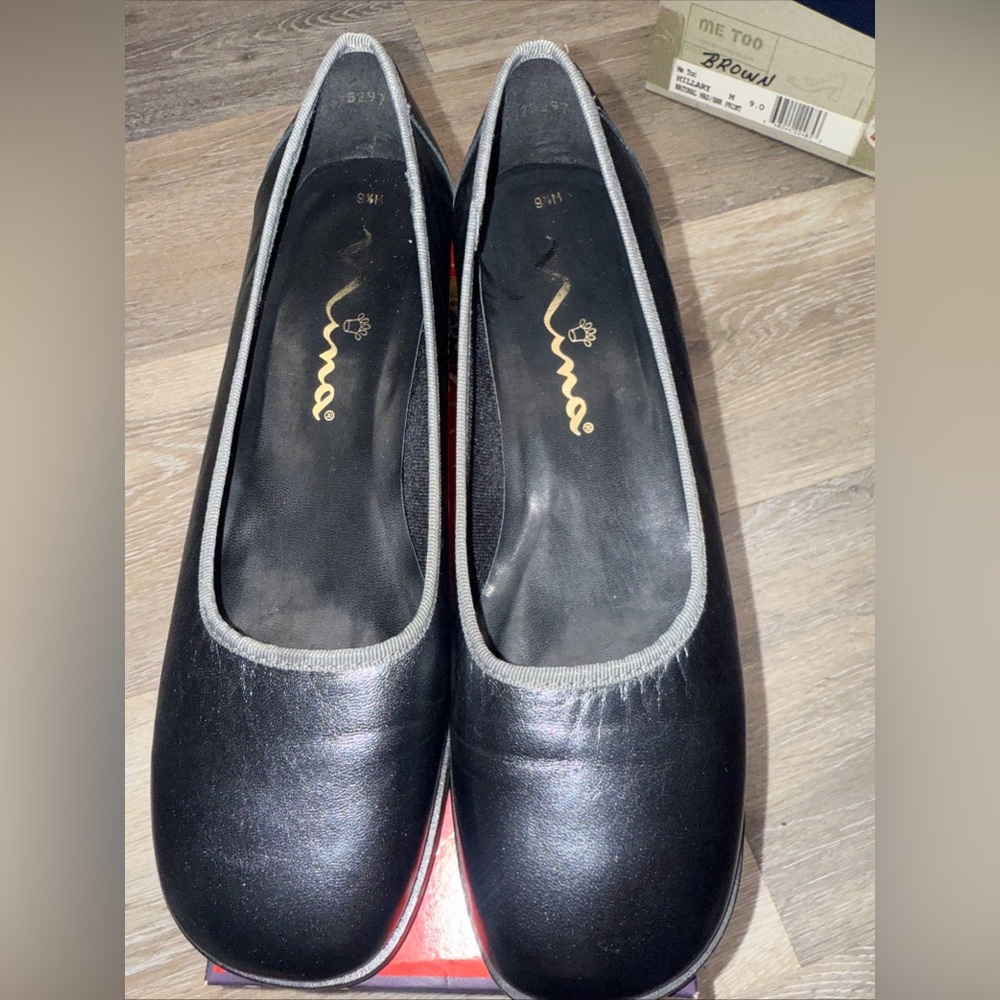 Nina block Heel solid gray tones closed toe size 9.5M leather w/ box